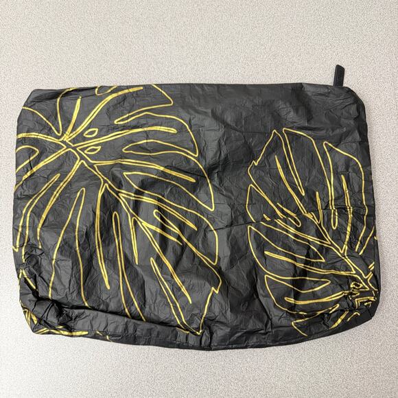 Aloha Collection Lanai Zip Pouch Black Gold Tyvek Bag Travel Packable - Picture 8 of 9